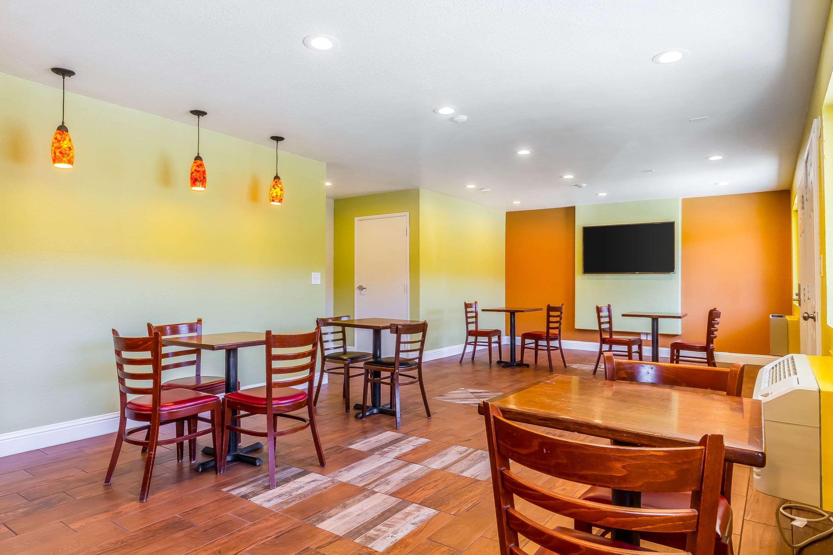 Inn Rodeway Wine Country Rohnert Park
