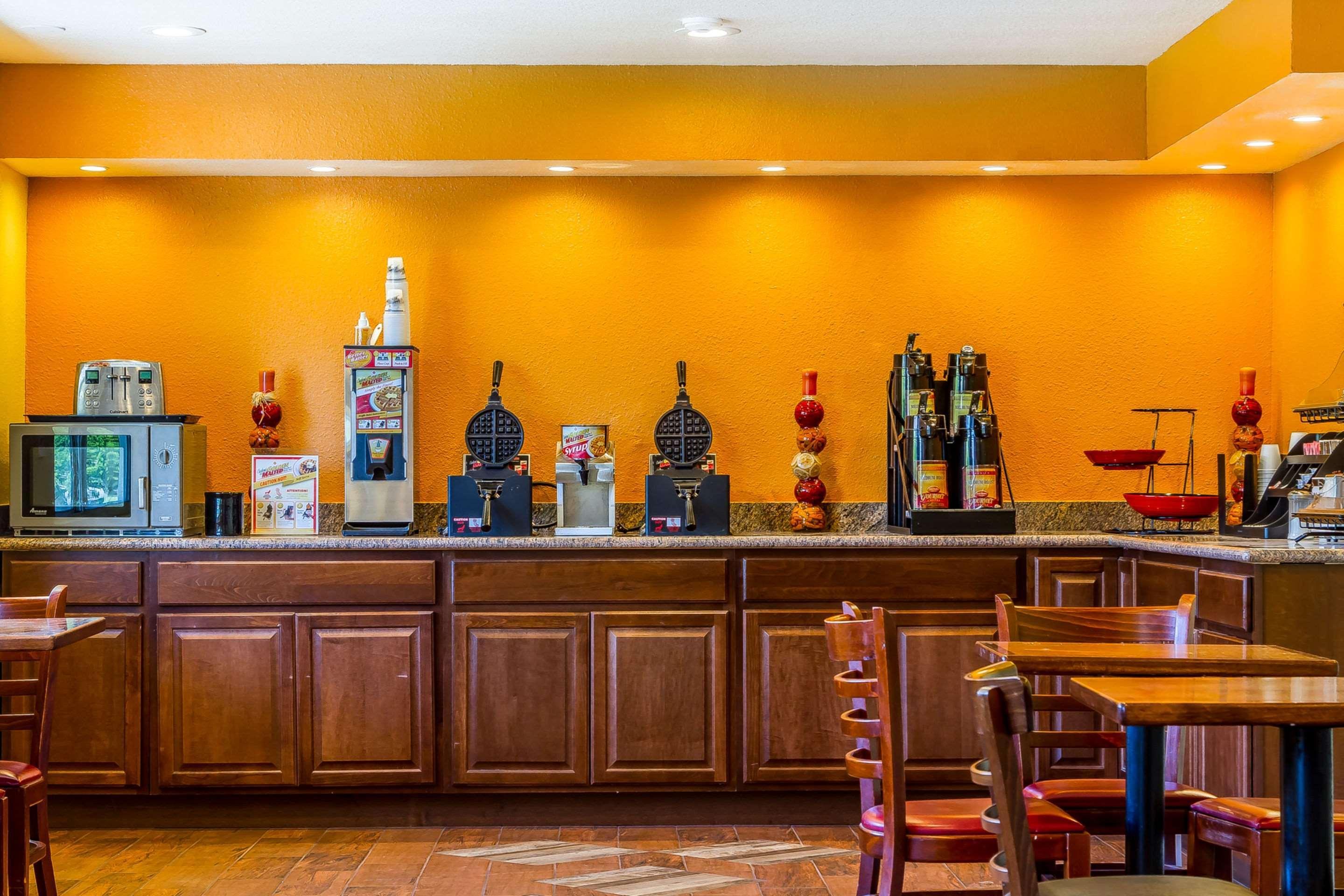 Rodeway Wine Country
